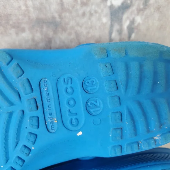 Crocs Classic Clog Blue 12/13 TMNT Nemo Jibbitz - Picture 2 of 14